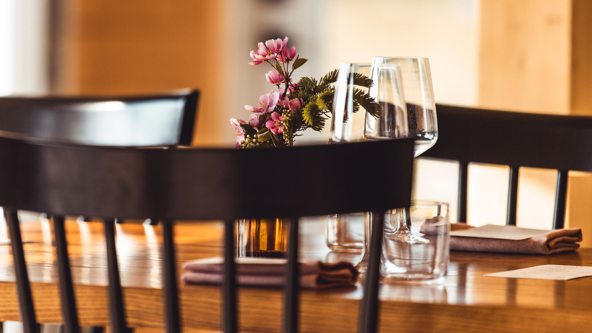 Seating at Table Doucet